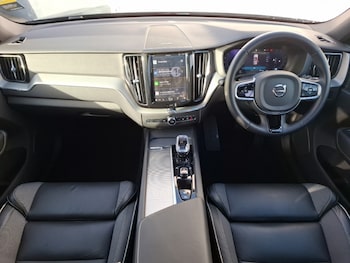 Used Volvo XC60 2024 for sale - 76695174: Photo