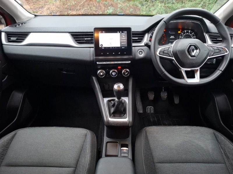 Used Renault Captur 2022 for sale - 77645579: Photo 2