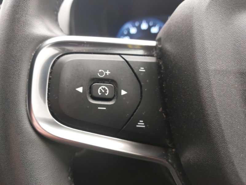 Used Volvo XC40 2021 for sale - 76560690: Photo 12