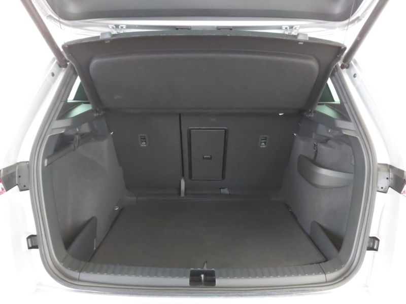 Used Skoda Karoq 2024 for sale - 76695319: Photo 8