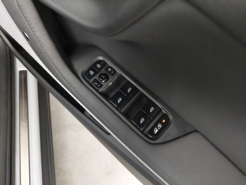 Used Polestar Polestar 2 2023 for sale - 77913419: Photo 12