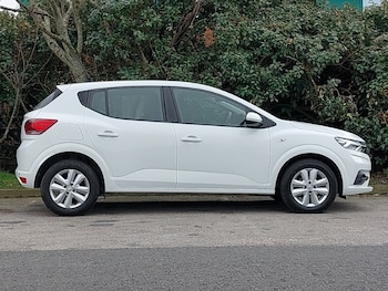 Used Dacia Sandero 2022 for sale - 77992130: Photo