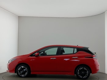 Used Nissan Leaf 2022 for sale - 77449317: Photo