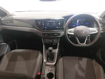 Used Volkswagen Polo 2022 for sale - 77304745: Photo