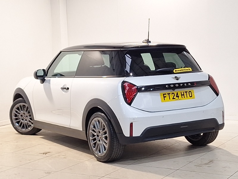 Used MINI Cooper 2024 for sale - 77777863: Photo 3