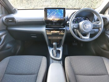 Used Toyota Yaris Cross 2022 for sale - 77597095: Photo