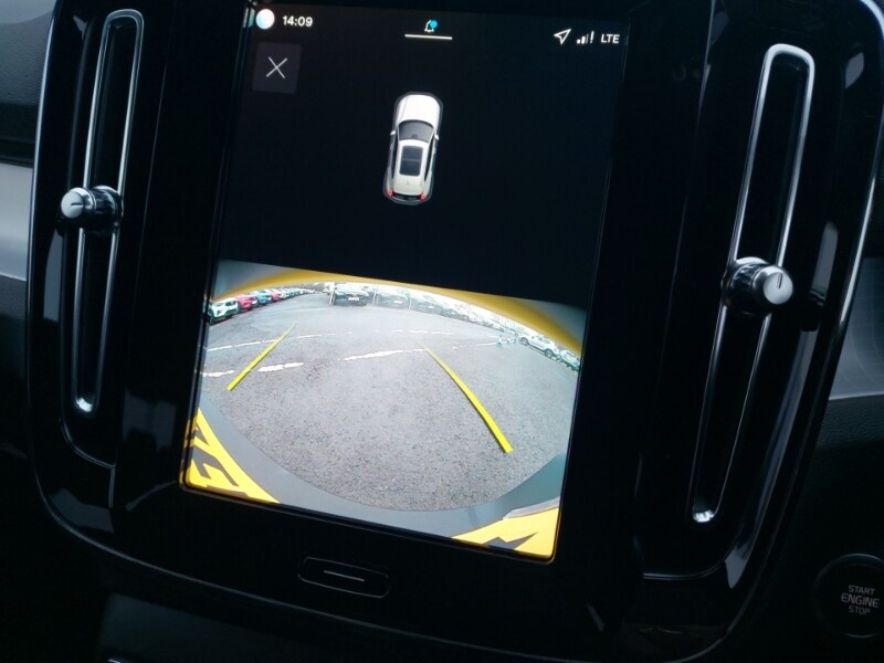 Used Volvo XC40 2025 for sale - 77955902: Photo 11