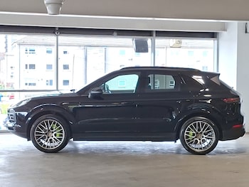 Used Porsche Cayenne 2023 for sale - 78156285: Photo