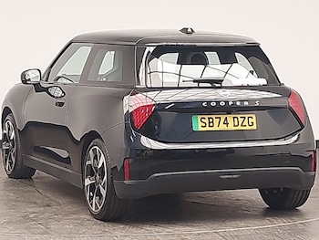 Used MINI Cooper 2024 for sale - 76987566: Photo