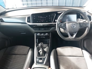 Used Vauxhall Grandland 2022 for sale - 76182823: Photo 2