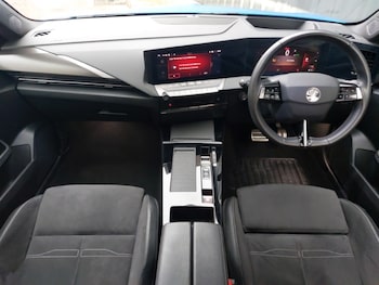 Used Vauxhall Astra 2023 for sale - 77476375: Photo