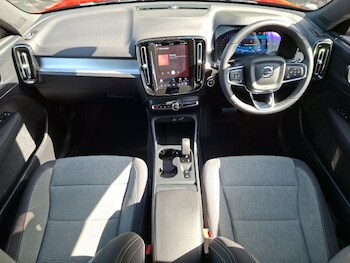 Used Volvo XC40 2023 for sale - 79522828: Photo