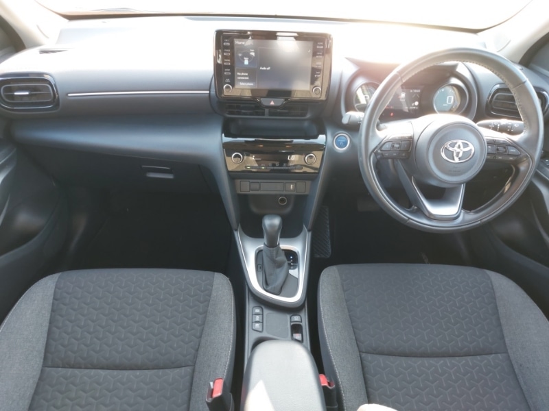 Used Toyota Yaris Cross 2022 for sale - 76600275: Photo 2