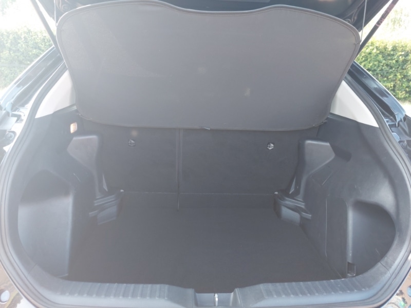 Used Toyota Yaris Cross 2022 for sale - 76600275: Photo 8