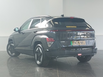 Used Hyundai KONA 2024 for sale - 76207959: Photo 3