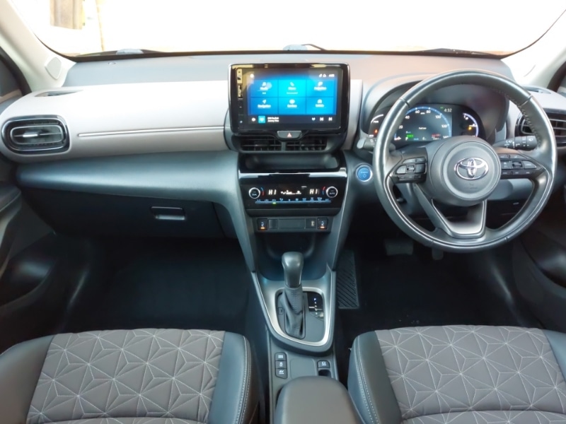 Used Toyota Yaris Cross 2022 for sale - 77318851: Photo 2