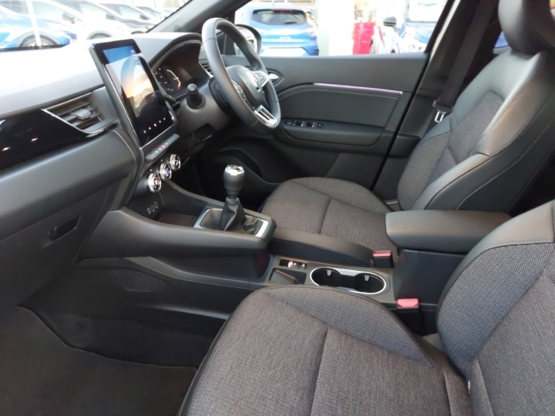 Used Renault Captur 2023 for sale - 77897024: Photo 5