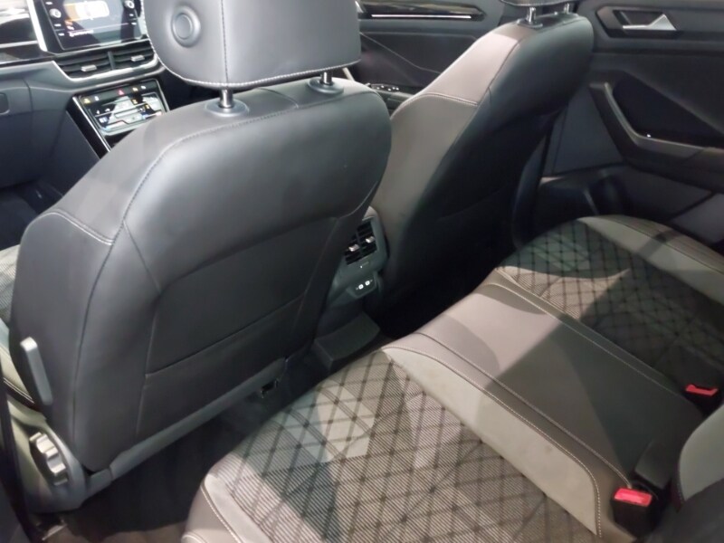 Used Volkswagen T-Roc 2022 for sale - 77762199: Photo 6