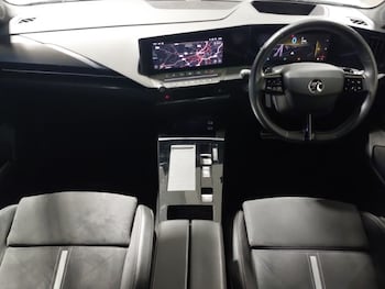 Used Vauxhall Astra 2023 for sale - 77876093: Photo