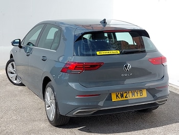 Used Volkswagen Golf 2021 for sale - 78355902: Photo