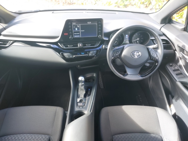 Used Toyota C-HR 2021 for sale - 76347482: Photo 2