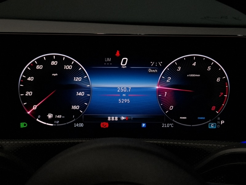 Used Mercedes-Benz A-Class 2025 for sale - 76907289: Photo 10