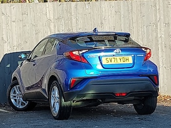Used Toyota C-HR 2021 for sale - 76726901: Photo