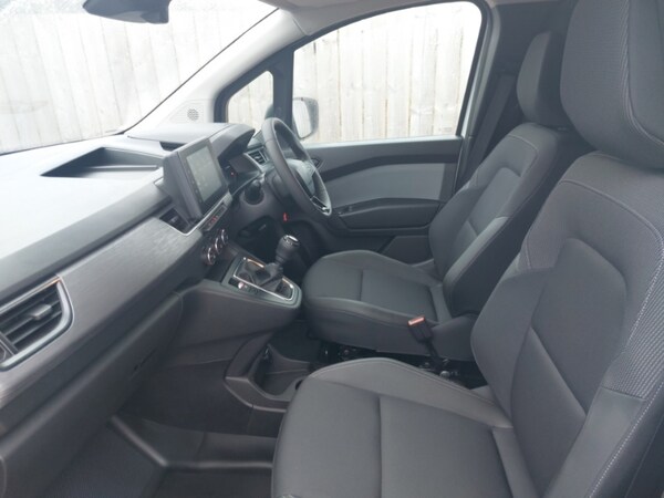 Used Renault Kangoo 2025 for sale - 76265137: Photo 5