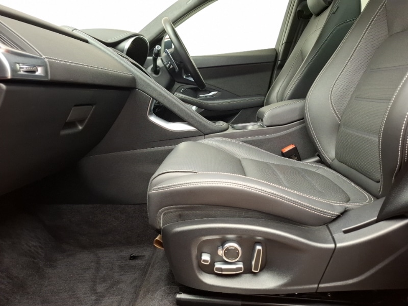 Used Jaguar E-Pace 2022 for sale - 76465517: Photo 5