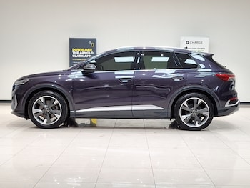 Used Audi Q4 e-tron 2024 for sale - 78302867: Photo
