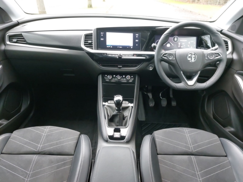 Used Vauxhall Grandland 2024 for sale - 77130473: Photo 2