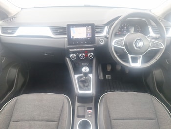 Used Renault Captur 2022 for sale - 79131523: Photo