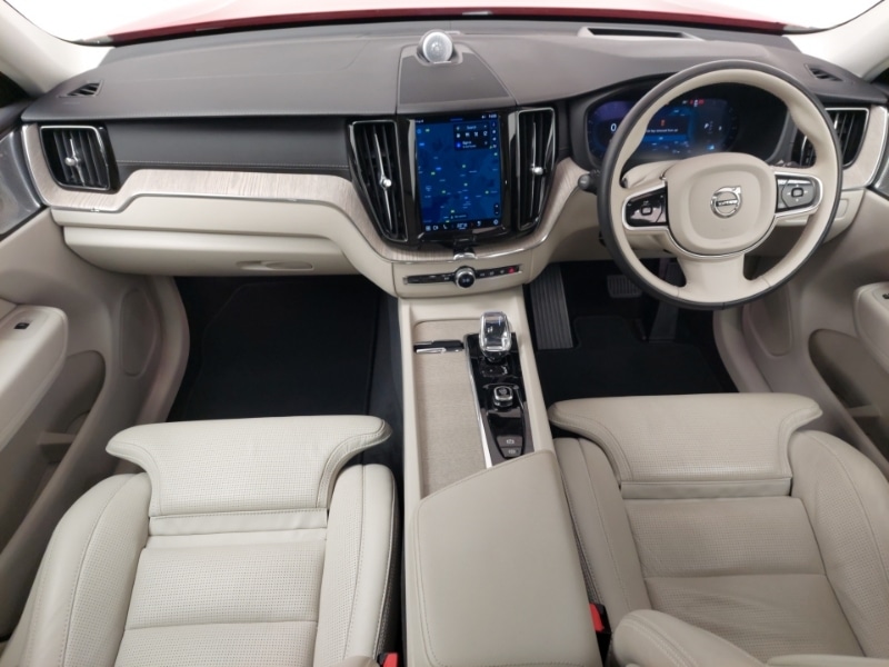 Used Volvo XC60 2023 for sale - 76849513: Photo 2