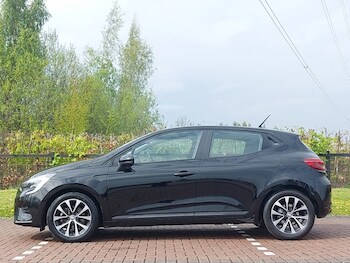 Used Renault Clio 2023 for sale - 78455273: Photo