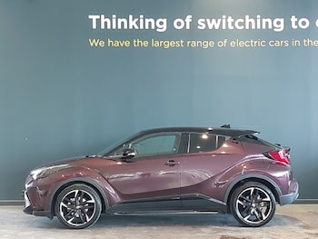 Used Toyota C-HR 2023 for sale - 78638573: Photo