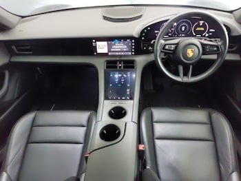 Used Porsche Taycan 2021 for sale - 79160598: Photo