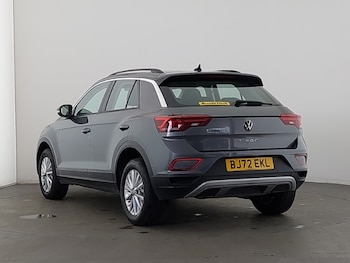 Used Volkswagen T-Roc 2022 for sale - 77365671: Photo