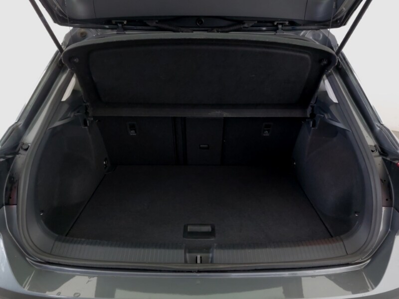 Used Volkswagen T-Roc 2022 for sale - 77365671: Photo 8