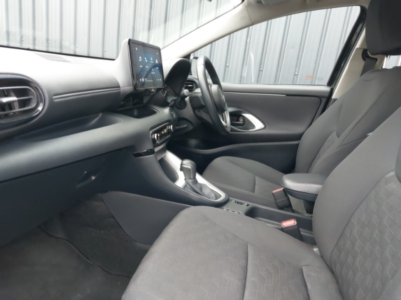 Used Mazda Mazda2 HYBRID 2024 for sale - 77975343: Photo 5