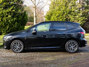 Used BMW 2 Series 2023 for sale - 77353099: Photo