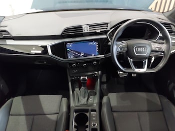 Used Audi Q3 2021 for sale - 75492049: Photo