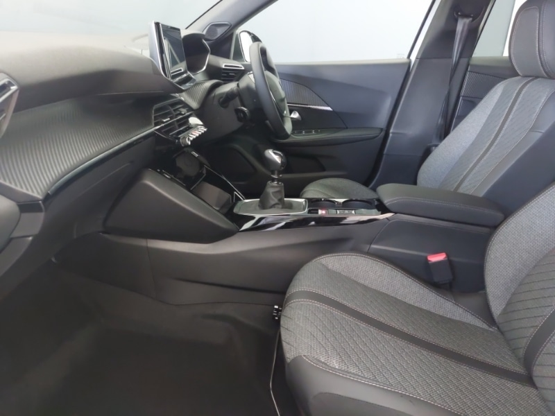 Used Peugeot 2008 2025 for sale - 76861515: Photo 5