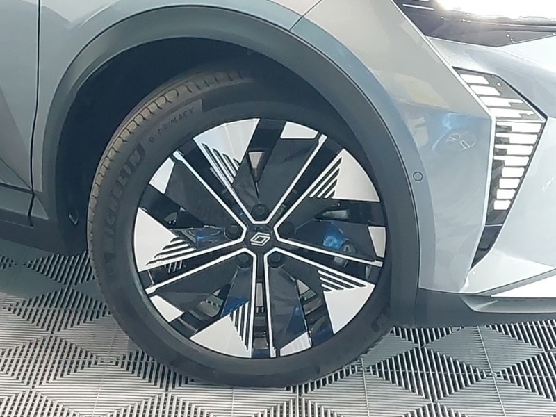 Used Renault Scenic E-Tech 2024 for sale - 76404180: Photo 9