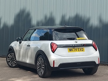 Used MINI Cooper 2024 for sale - 79534555: Photo