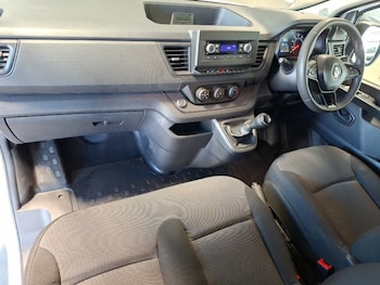 Used Renault Trafic 2023 for sale - 78616862: Photo