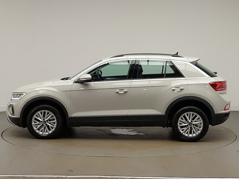 Used Volkswagen T-Roc 2023 for sale - 76475753: Photo 4