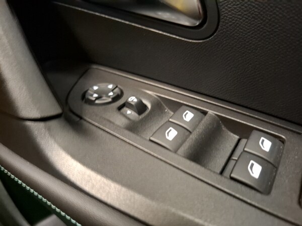 Used Peugeot 2008 2023 for sale - 76269416: Photo 12