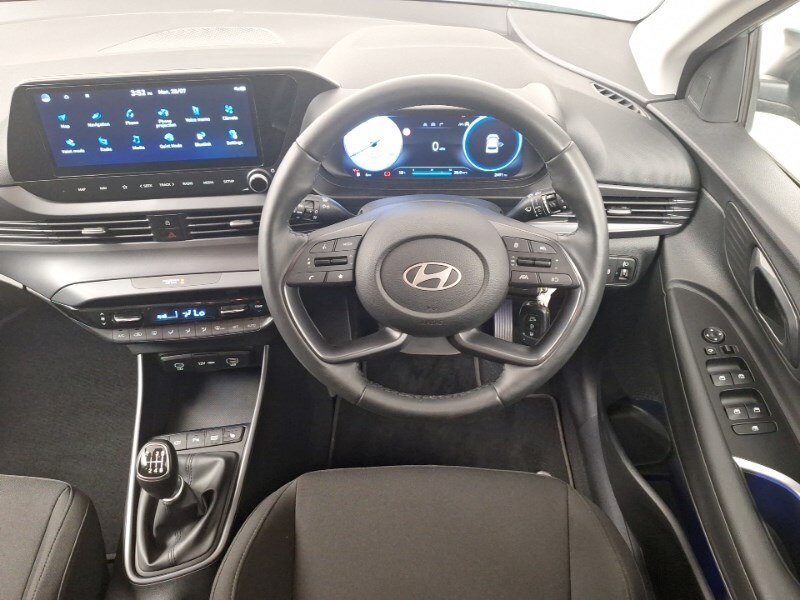 2025 Hyundai i20 1.0T GDi Premium 5dr Hatchback Petrol Manual - Picture 7 of 12
