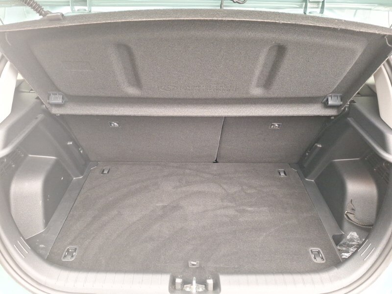 2025 Hyundai i20 1.0T GDi Premium 5dr Hatchback Petrol Manual - Picture 8 of 12