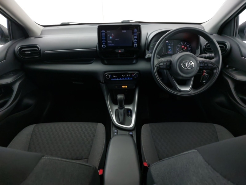 Used Toyota Yaris 2023 for sale - 77284918: Photo 2